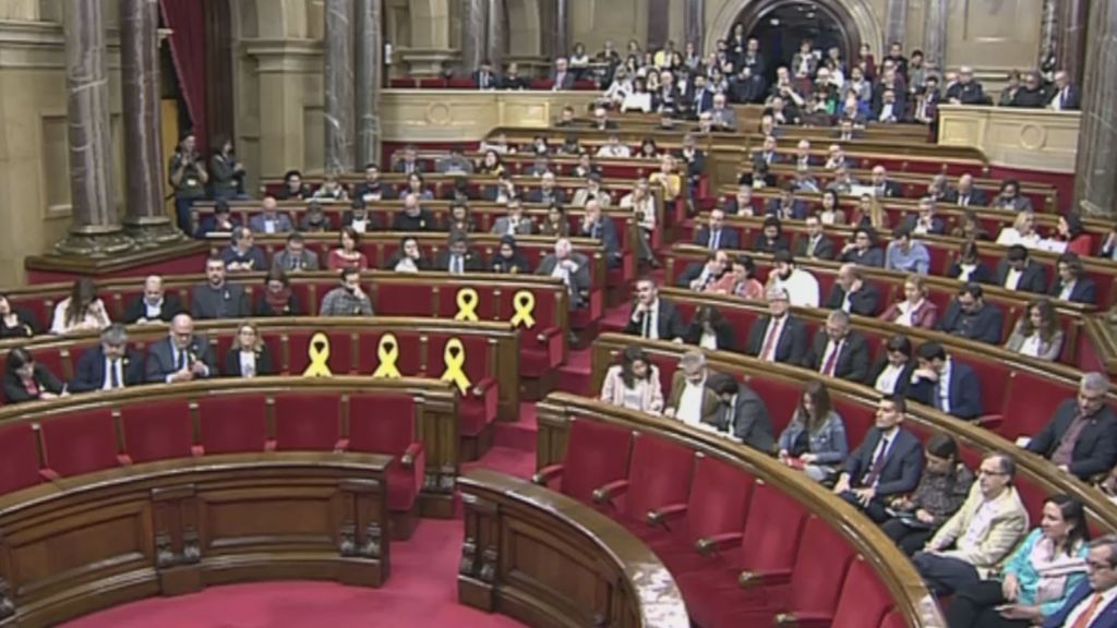 El Parlament de Cataluña exige la liberación de los presos