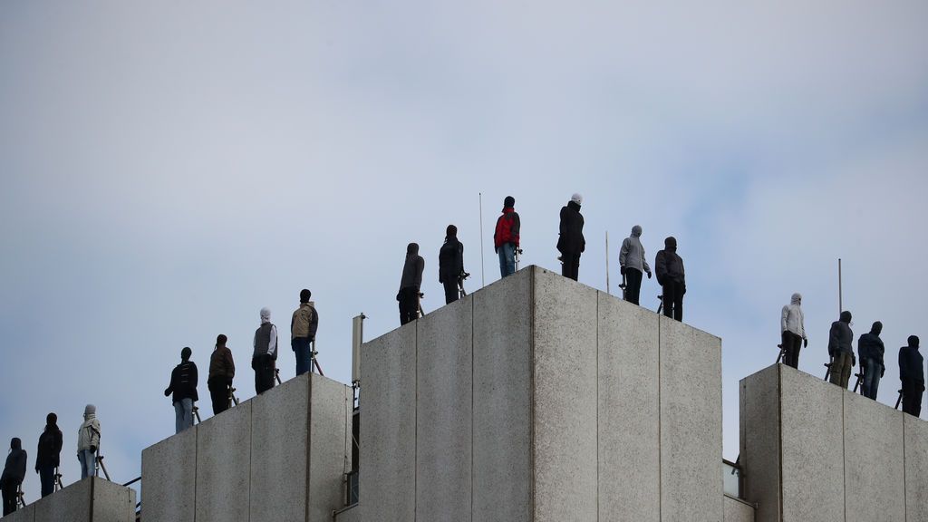 Project 84:  Los maniquíes desde un tejado de Londres  denuncian el aumento de los suicidios