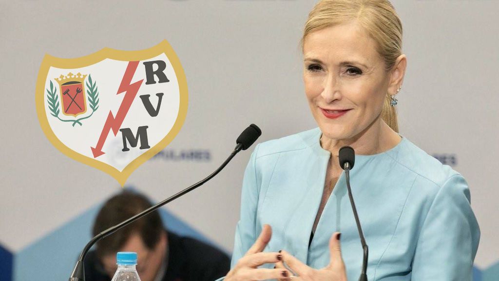 La pancarta de los hinchas del Rayo Vallecano para Cifuentes y su polémica con el máster