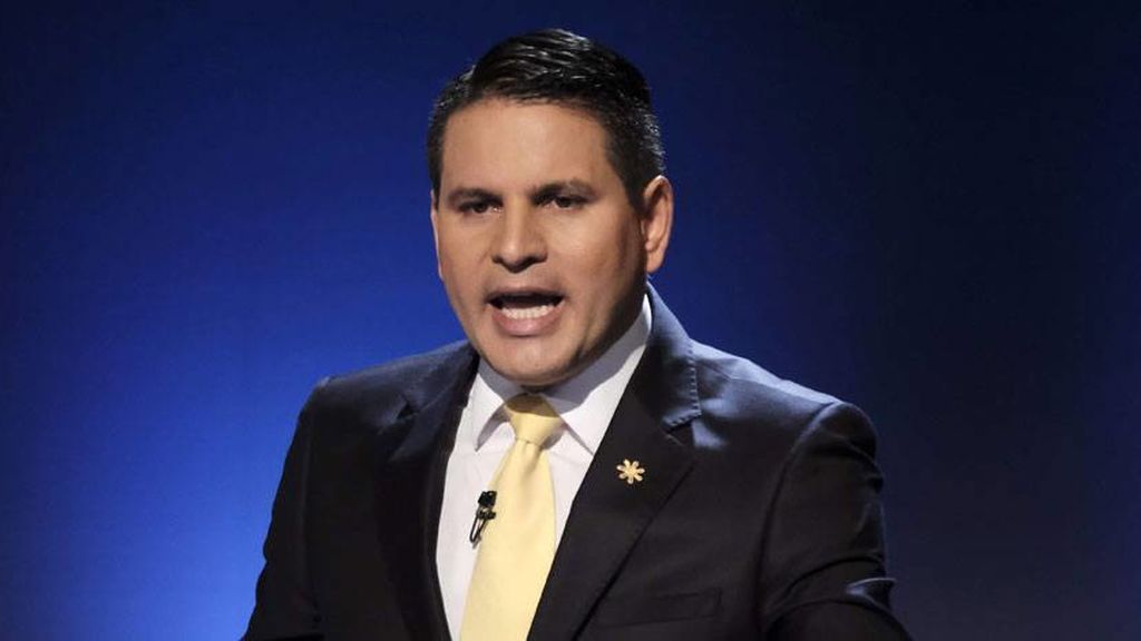 Fabricio Alvarado, un candidato a típico que lucha por la presidencia de Costa Rica