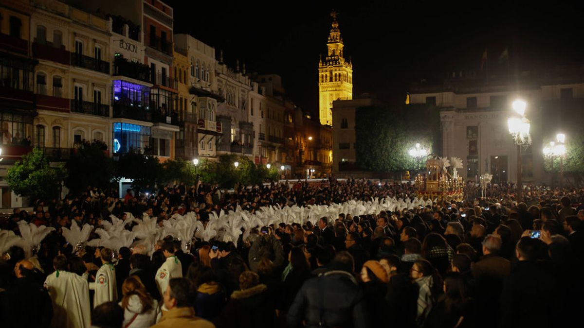 Investigado un menor de Sevilla por mensajes "amenazantes" a la Semana Santa