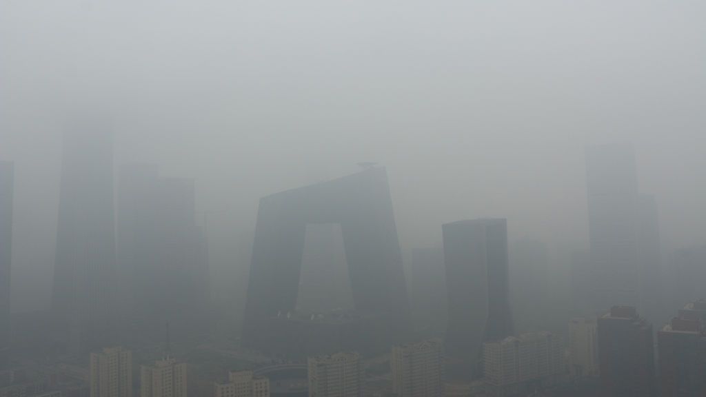 La contaminación nubla China