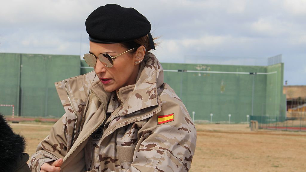 Paula Echevarría, vestida de militar