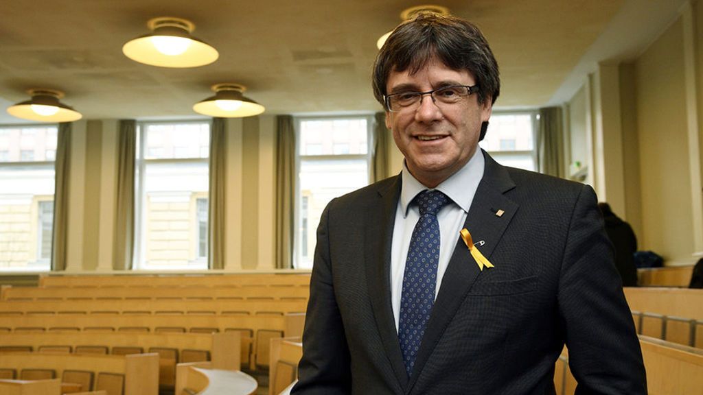 Puigdemont, en libertad bajo fianza doce días después de ingresar en prisión