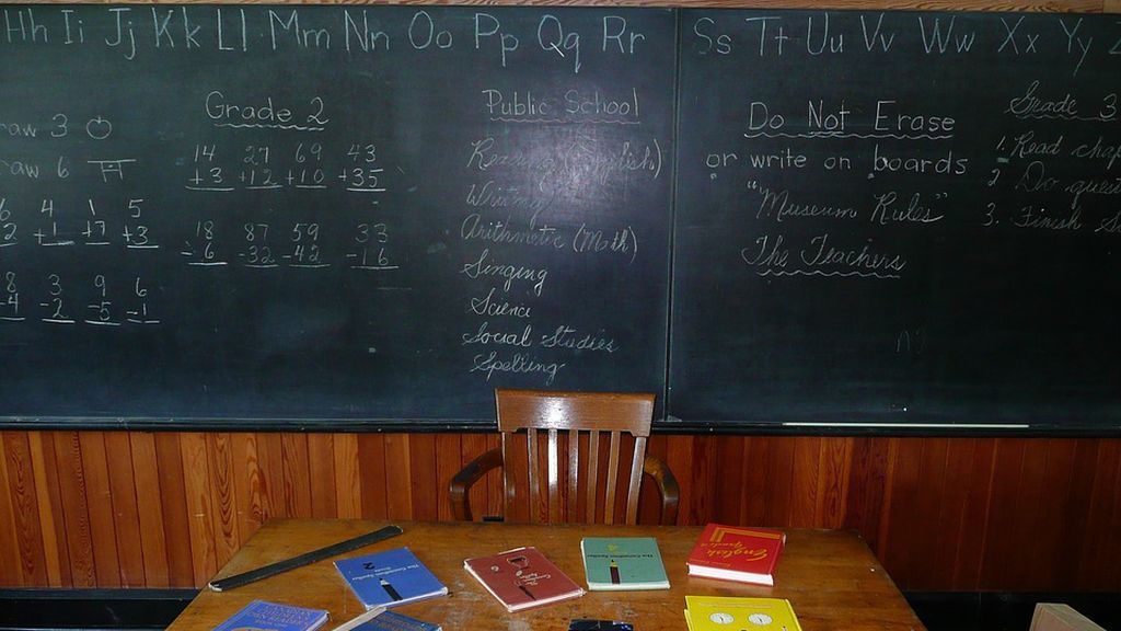 Se inventan abusos sexuales de un profesor para expulsarlo