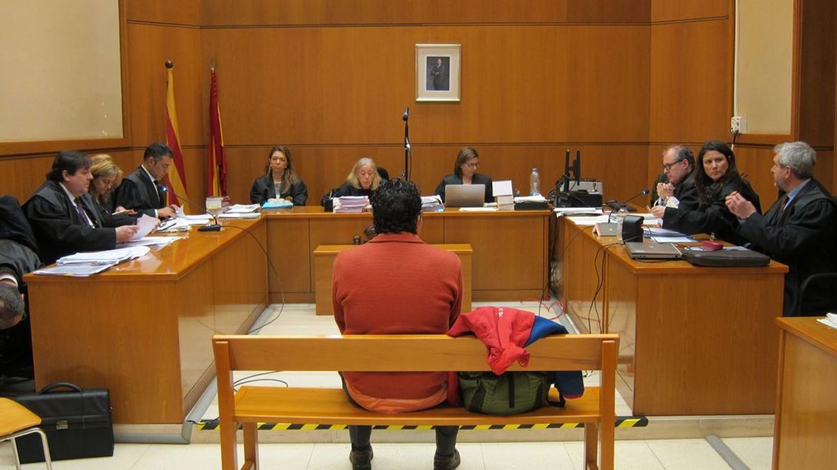 Condenado a 12 años de cárcel por intentar lapidar a un homosexual en Sitges