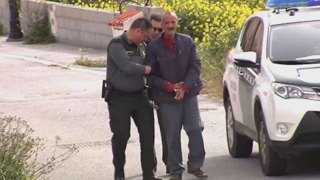 Prisión para la madre y el abuelo del bebé encontrado muerto en un vertedero en Granada