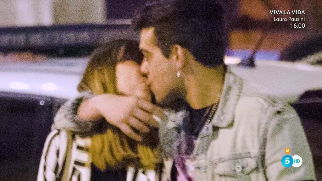 ¡Pillamos a Alejandra Rubio besando a su novio en plena calle!