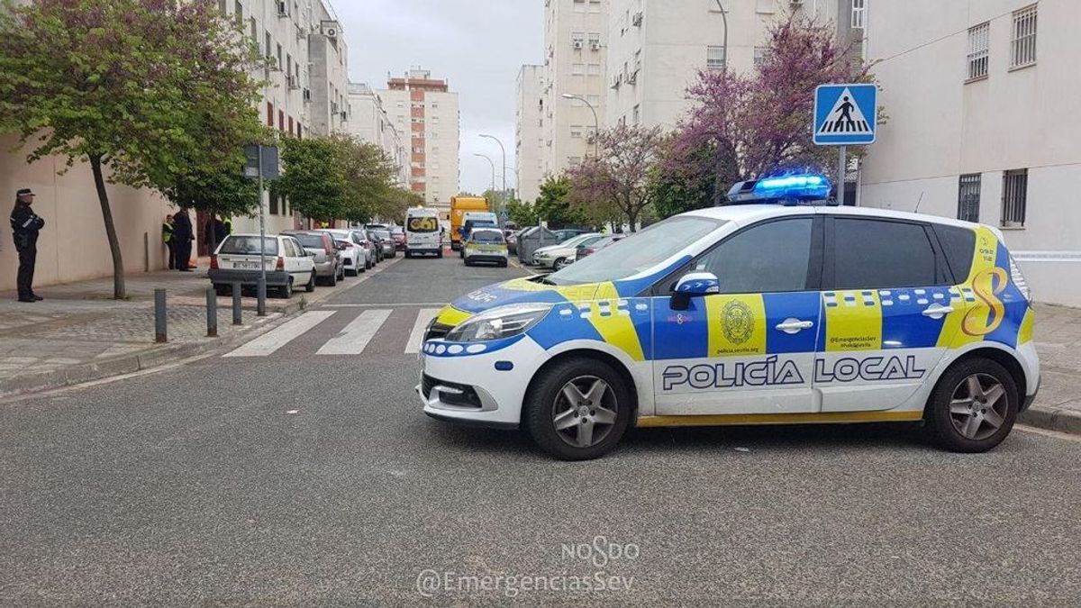 Muere una mujer atropellada por un vehículo de limpieza en Sevilla