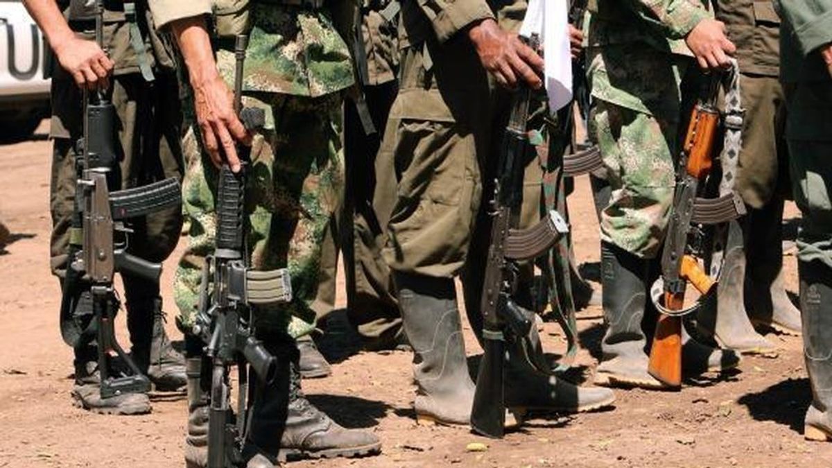 Mueren ocho policías en un ataque con explosivos en el norte de Colombia
