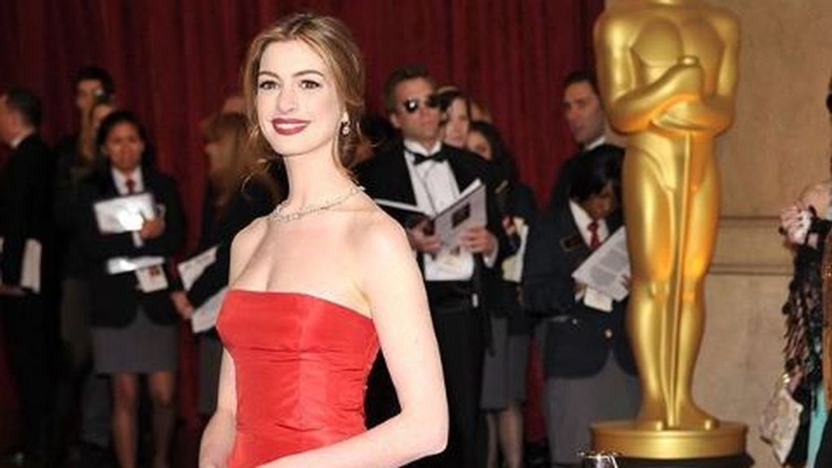 Anne Hathaway denuncia la 'gordofobia' y anuncia nueva película