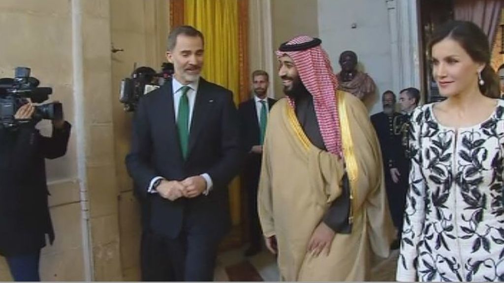 El príncipe heredero saudí llega a España con un contrato de los 2.000 millones