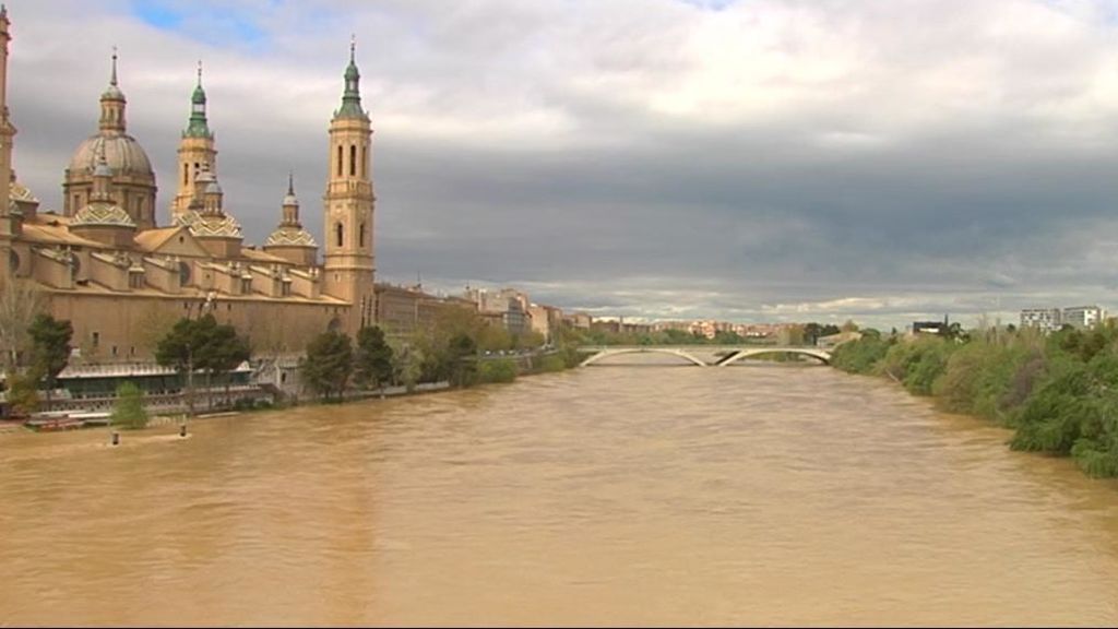 El río Ebro ya ha inundado más de 1000 hectáreas en Zaragoza  y lo peor está por llegar