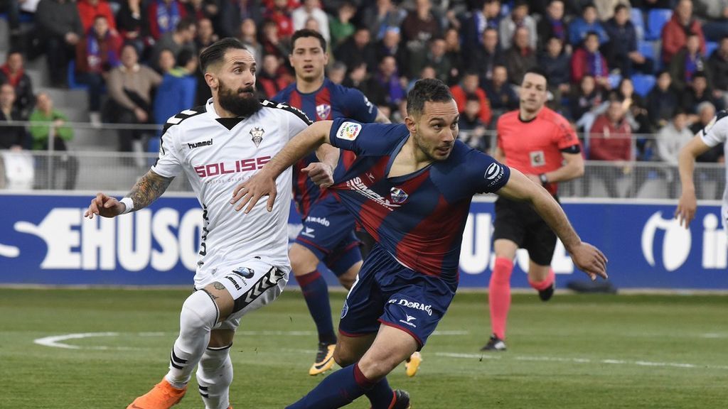El Huesca deja escapar el liderato tras empatar con el Albacete (0-0) en el partido aplazado