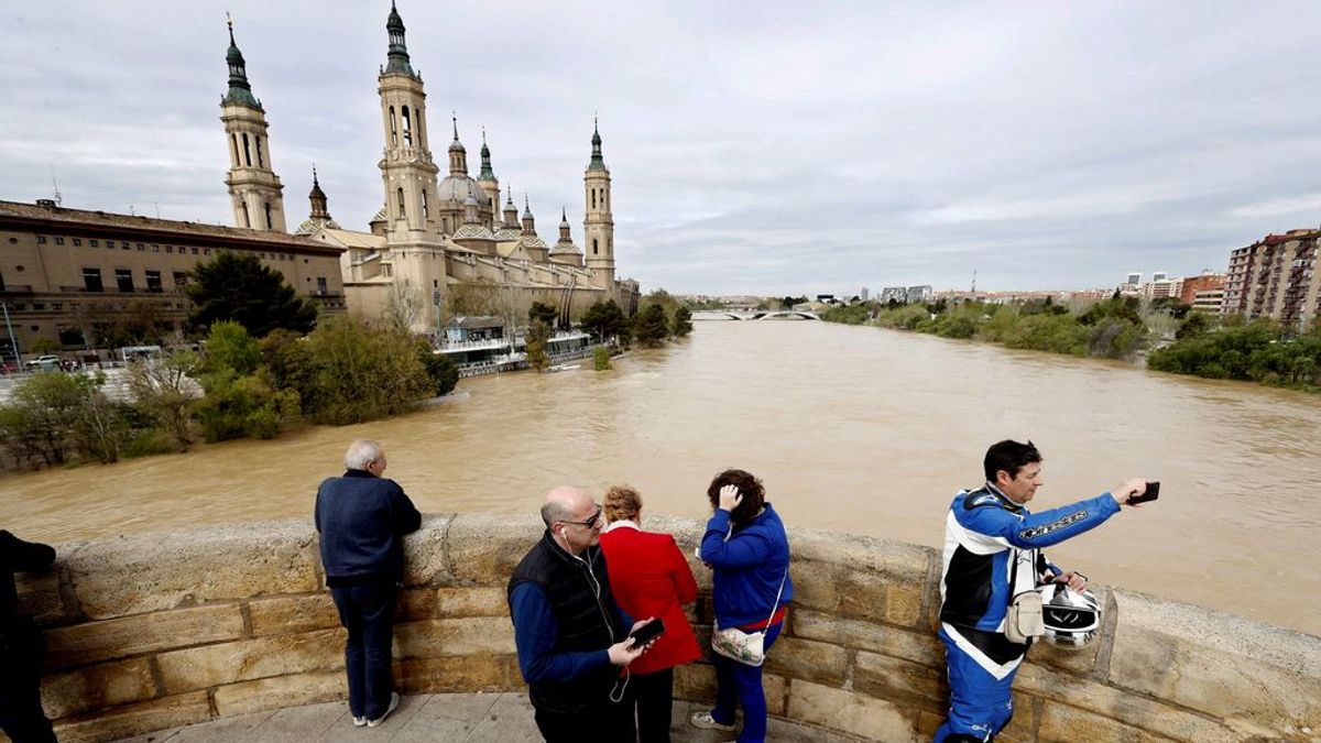 La punta de la riada del Ebro llegará a la Ribera Baja el lunes