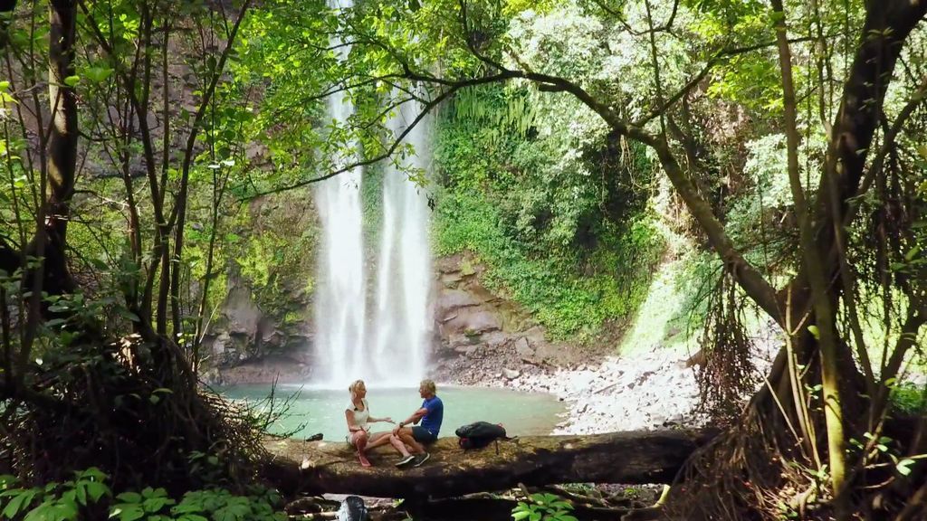 Ureka, una zona salvaje y aislada que sorprende a Belén y Calleja por sus fascinantes cascadas: "Parece una peli de Hollywood"