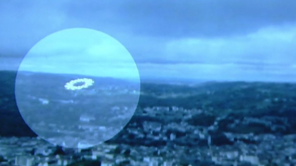 Misterio en Lourdes (Francia): Una familia inmortaliza un extraño objeto luminoso sobre el espacio aéreo