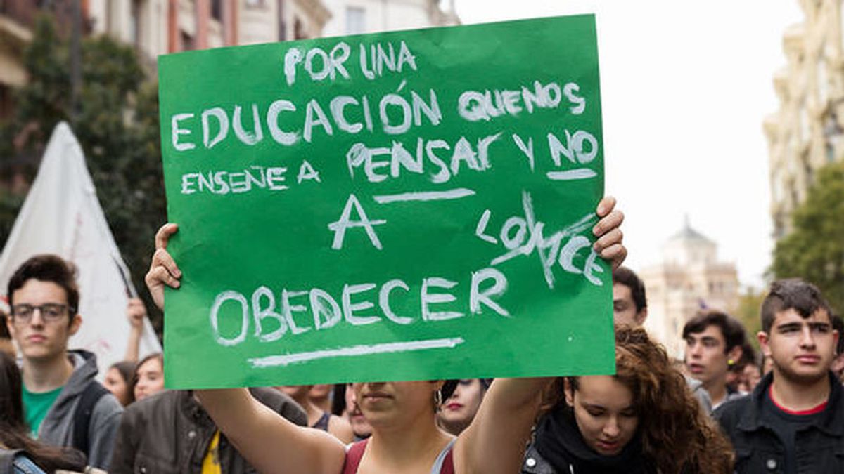 Vuelve "la Marea Verde" contra la "política de acoso y derribo" del PP hacia la educación pública
