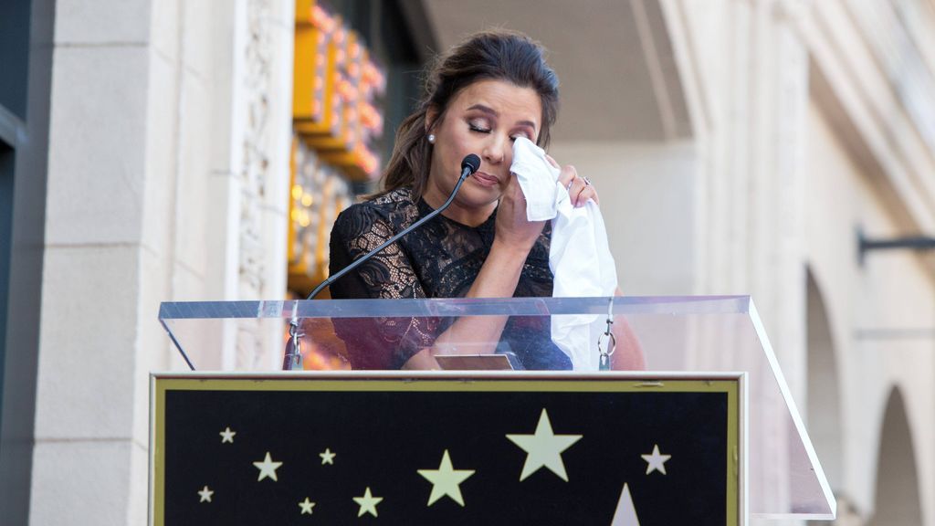 La actriz, de 43 años, emocionada durante la ceremonia