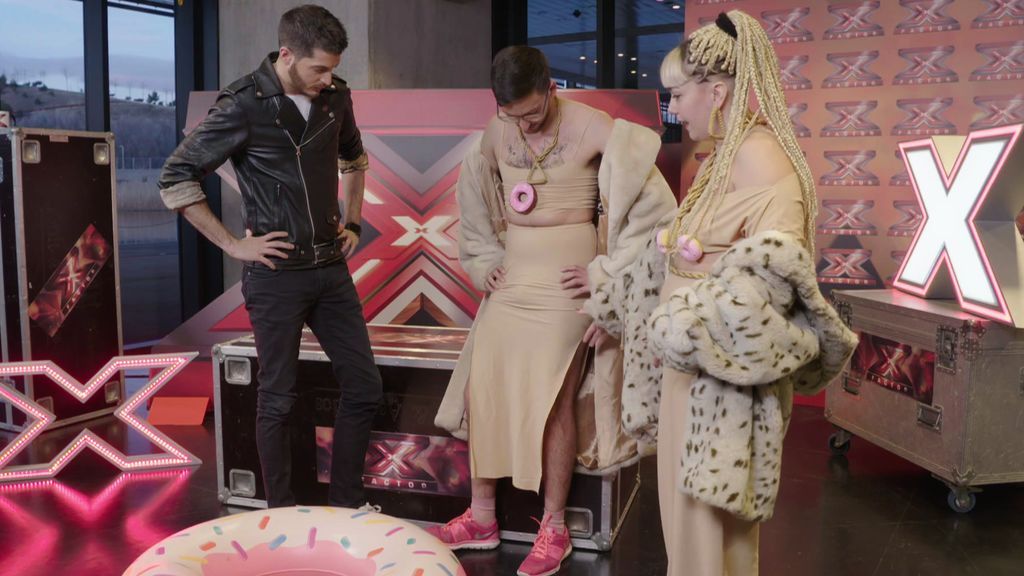 El look de ‘Cómeme el Donut’ al detalle: “Llevo el pito para dentro, a lo drag queen”