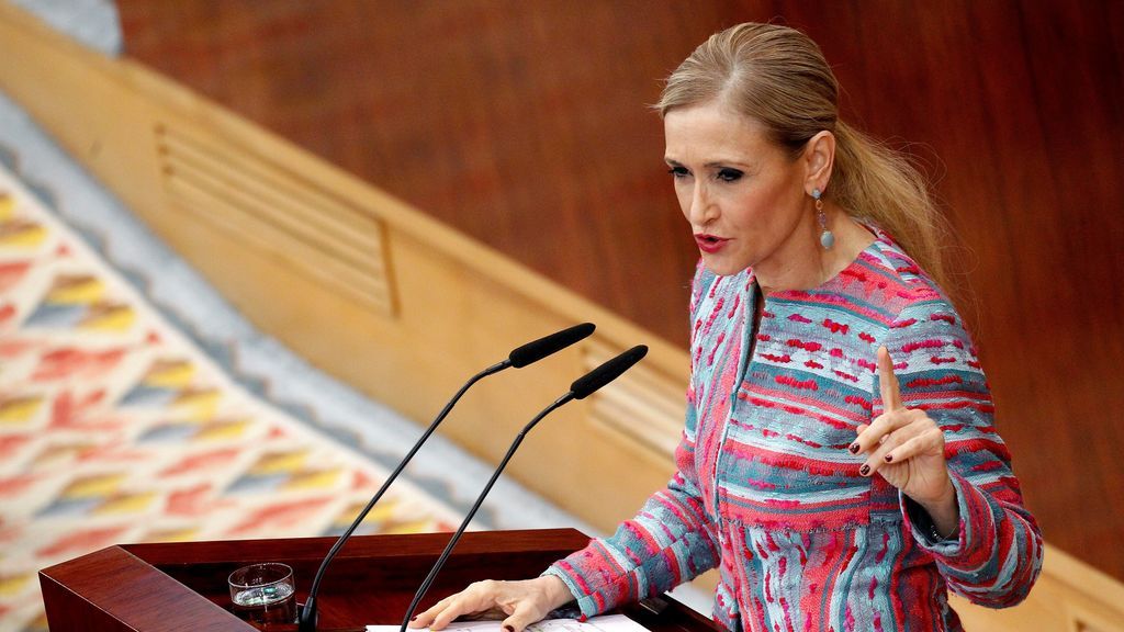 ¿Qué gana el PP manteniendo a Cifuentes en la Comunidad de Madrid?