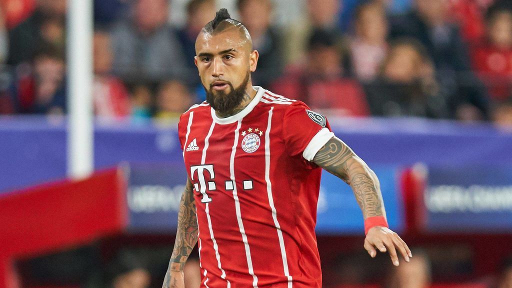 Un aficionado vacila a Arturo Vidal tras encontrarse con el chileno en un centro comercial