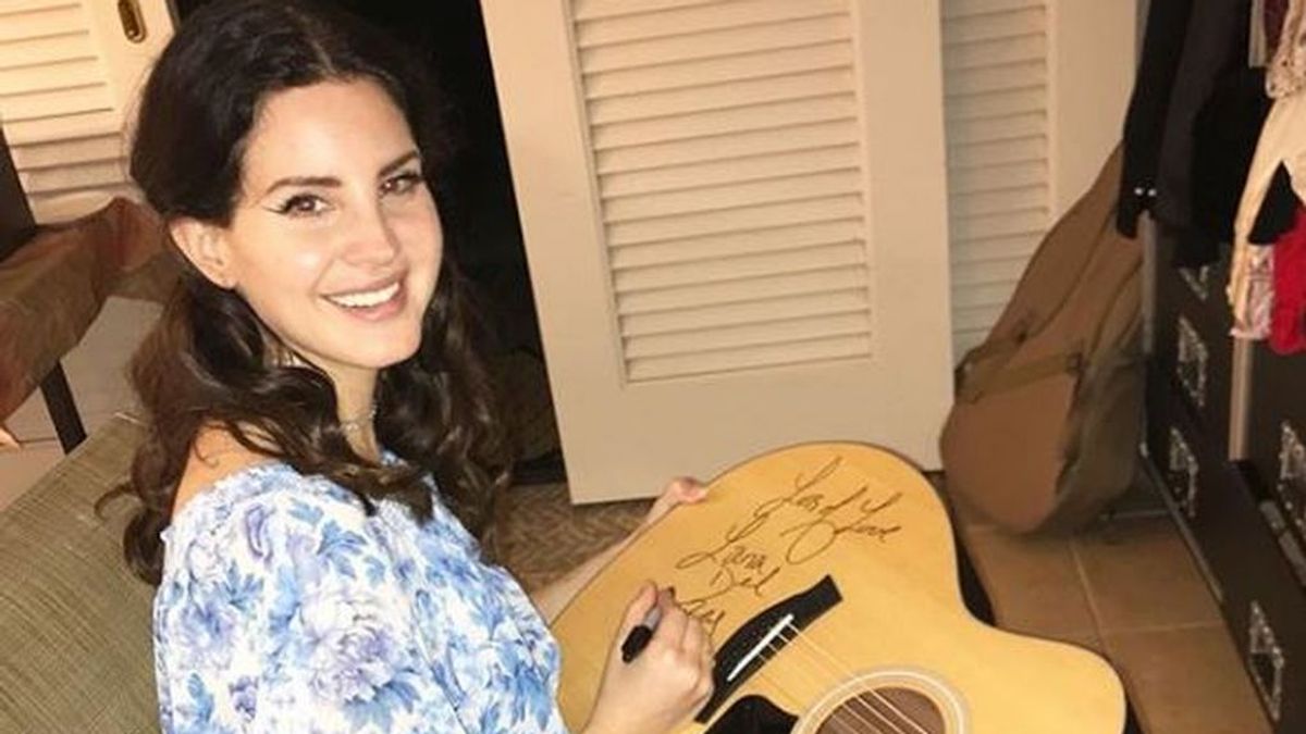 Un fan "enloquecido" agrede a Lana del Rey después de un concierto en Bélgica