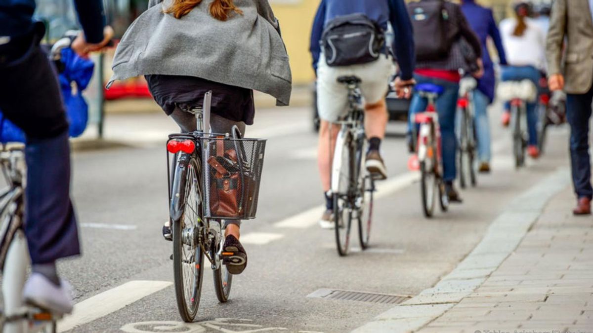 Cinco beneficios de montar en bicicleta en su día mundial