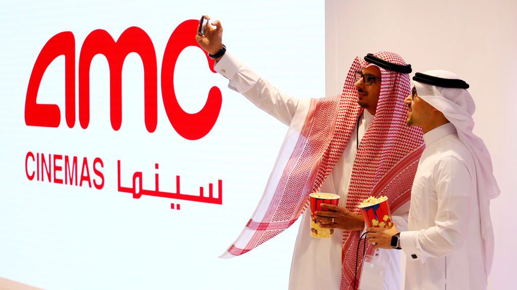 Llega a Arabia Saudí el primer cine comercial