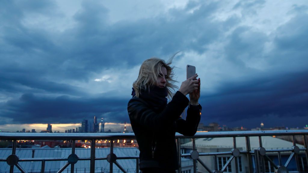 Dos muertos y doce heridos por una tormenta huracanada en Moscú
