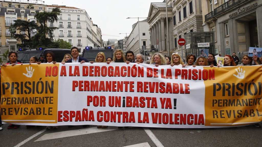 Nueva concentración en Madrid en defensa de la prisión permanente revisable