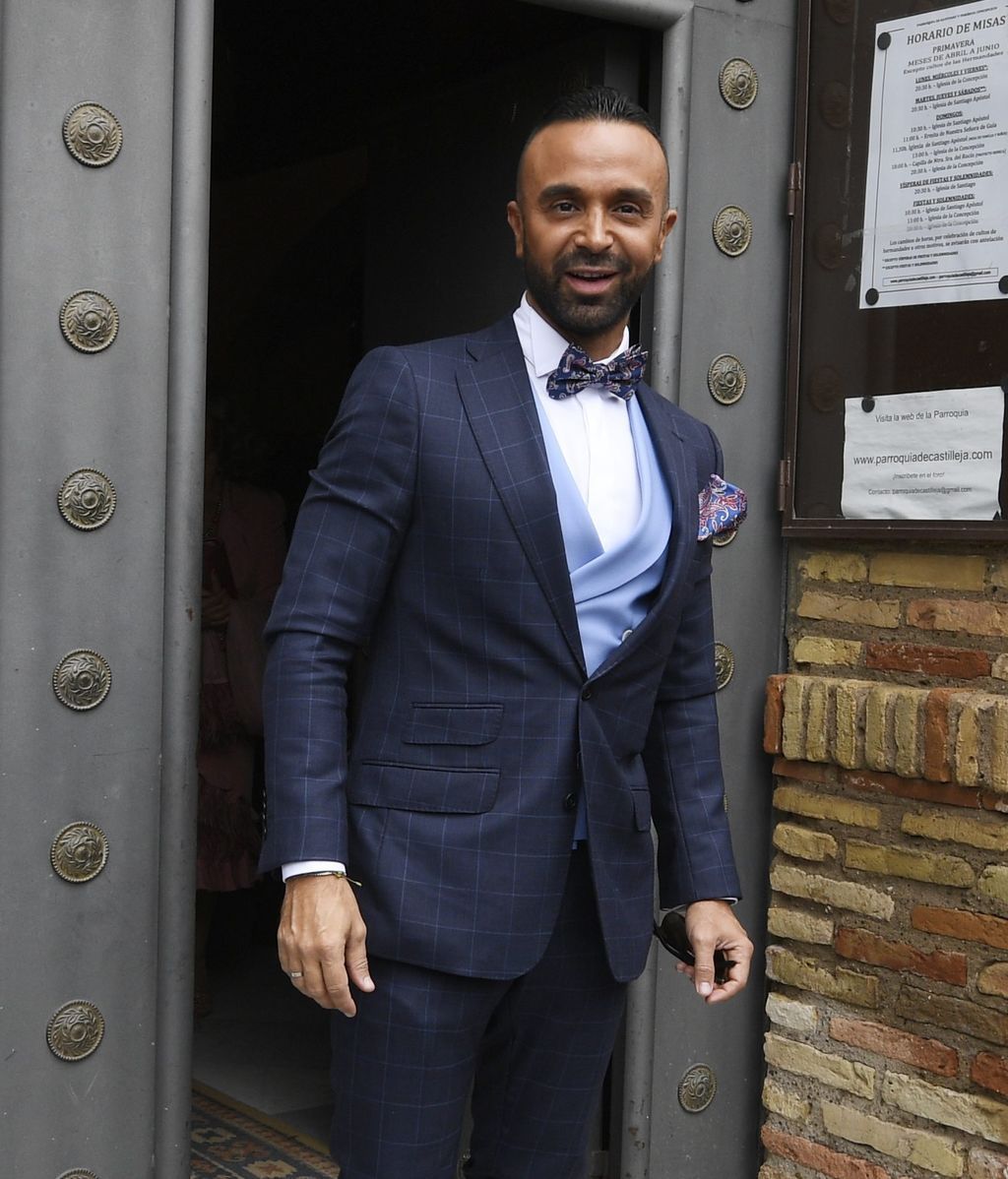 Luis Rollán es un fiel amigo del clan Pantoja y no se pierde ni una de sus celebraciones