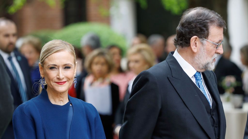 Premio Cervantes: Rajoy y Cifuentes juntos, pero no revueltos tras la polémica del máster