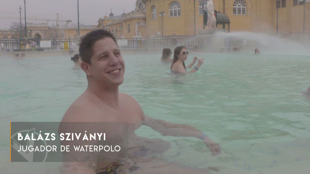 ¿Te atreverías a bañarte a -15 grados? En Budapest puedes hacerlo