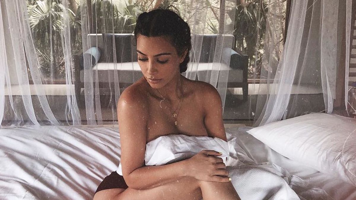 Kim Kardashian posa desnuda y convierte su cuerpo en frasco de su próximo perfume, 'KKW Body'