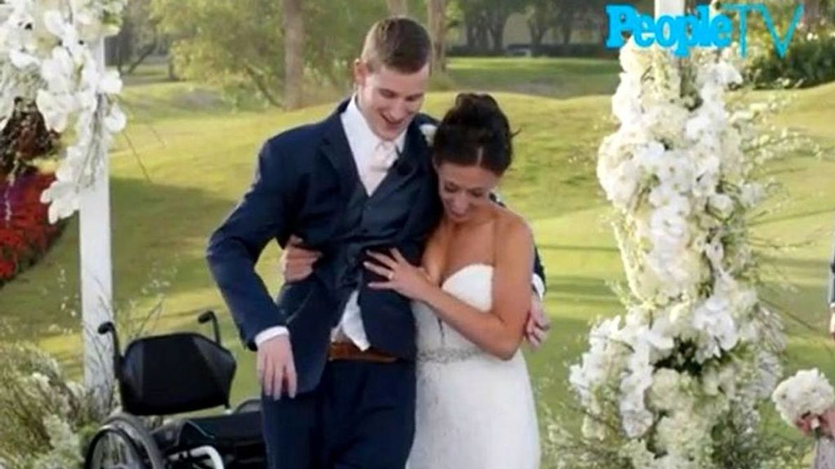 Logra acompañar a su mujer el día de su boda tras quedar parapléjico jugando al fútbol americano