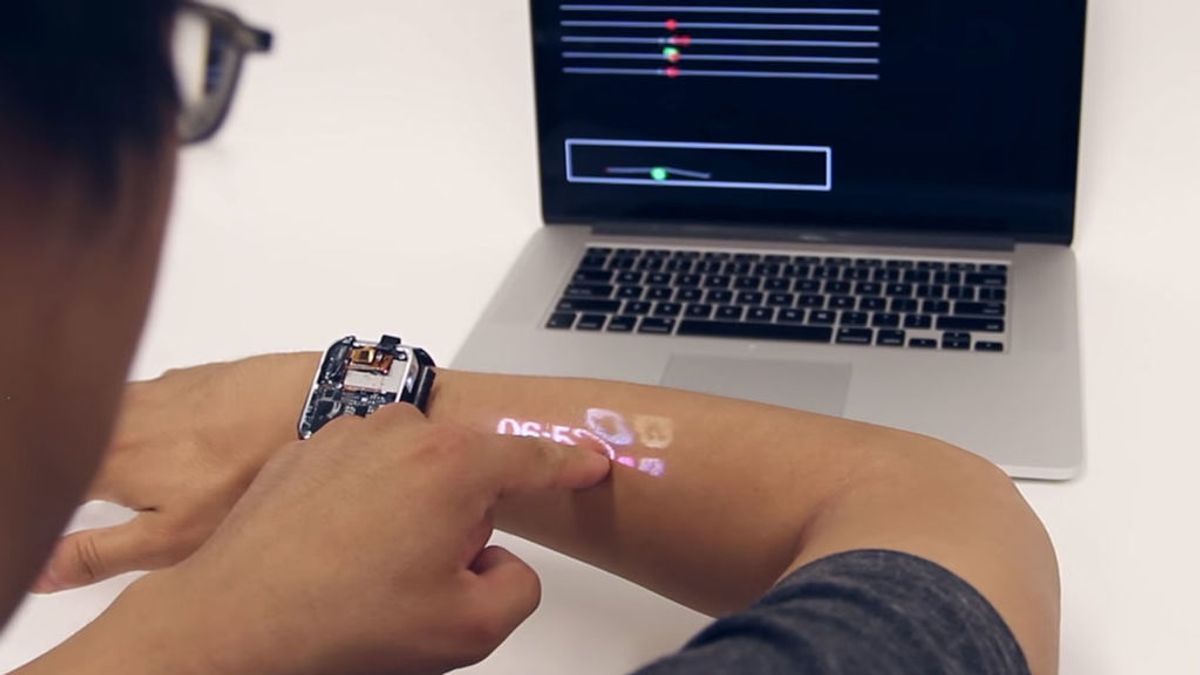 Desarrollan un  reloj inteligente  con una pantalla táctil sobre la piel
