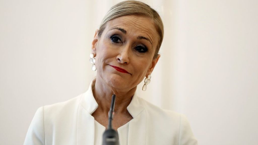 Segunda renuncia para Cifuentes: dimite como presidenta del PP madrileño