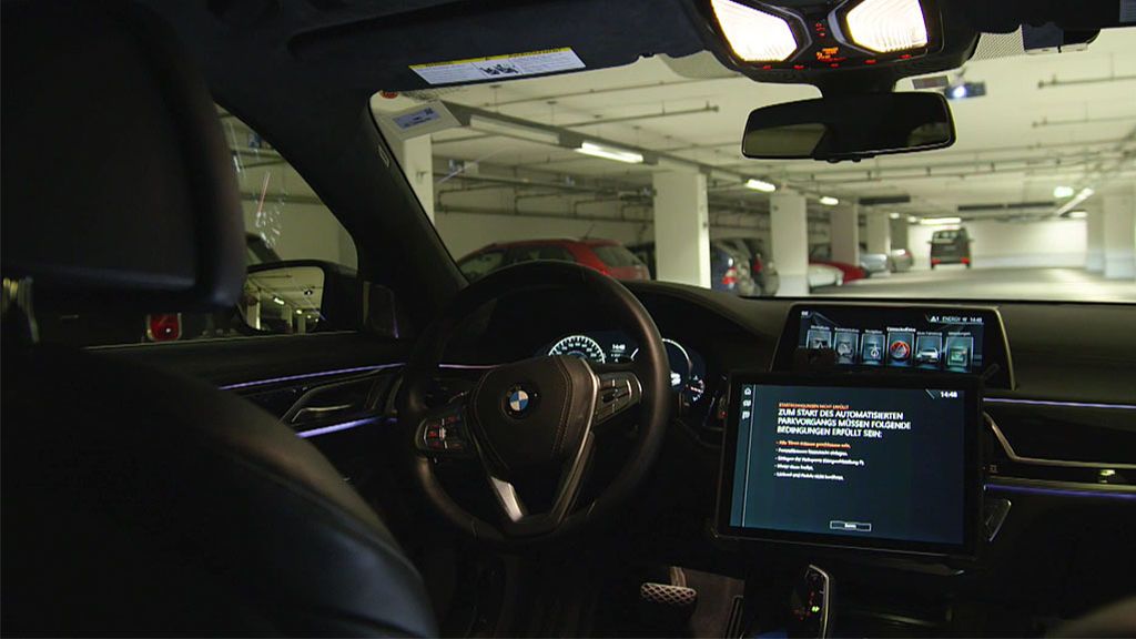 Olvídate de buscar aparcamiento: un sistema de conducción autónoma te aparcará tu coche