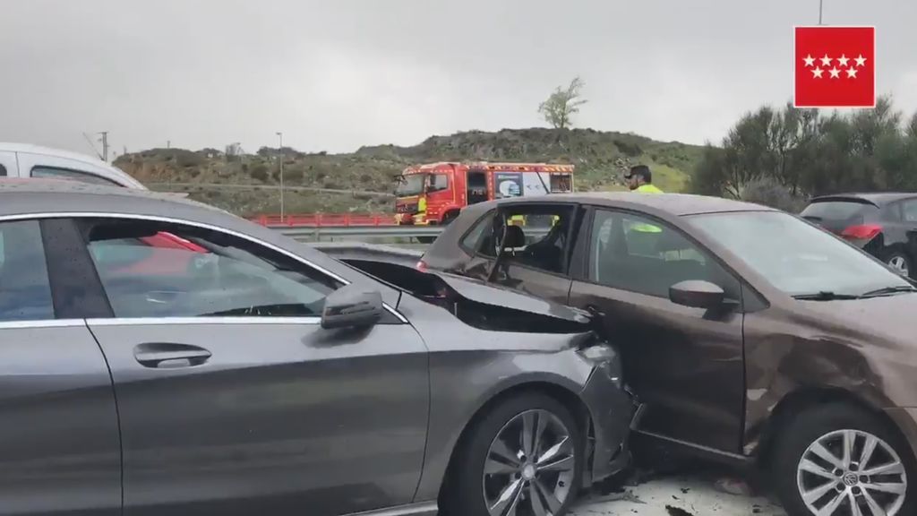 Once heridos tras varios accidentes en cadena por una granizada en la M-607