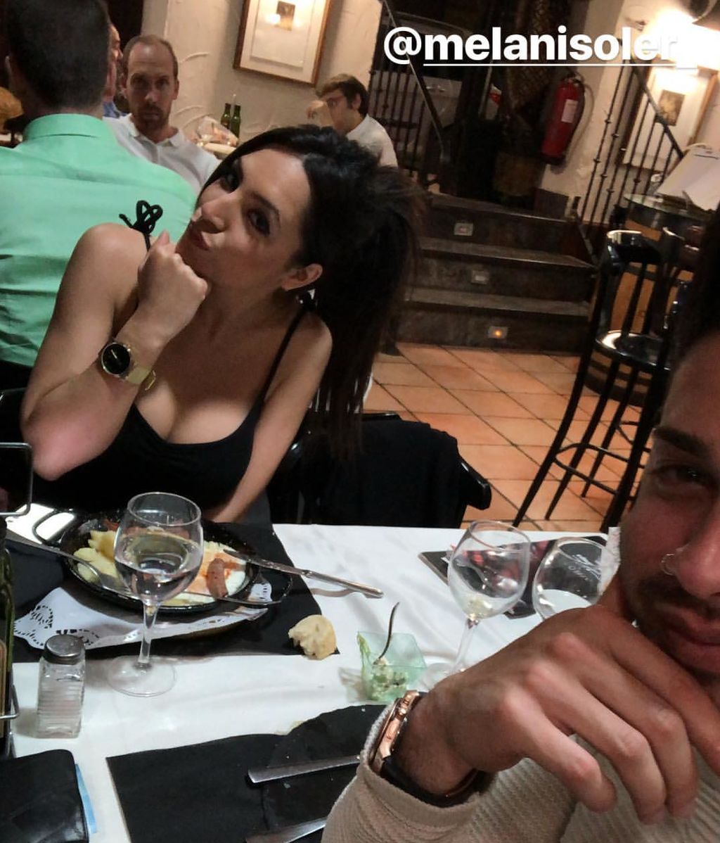 1768465385118820255_1328881417