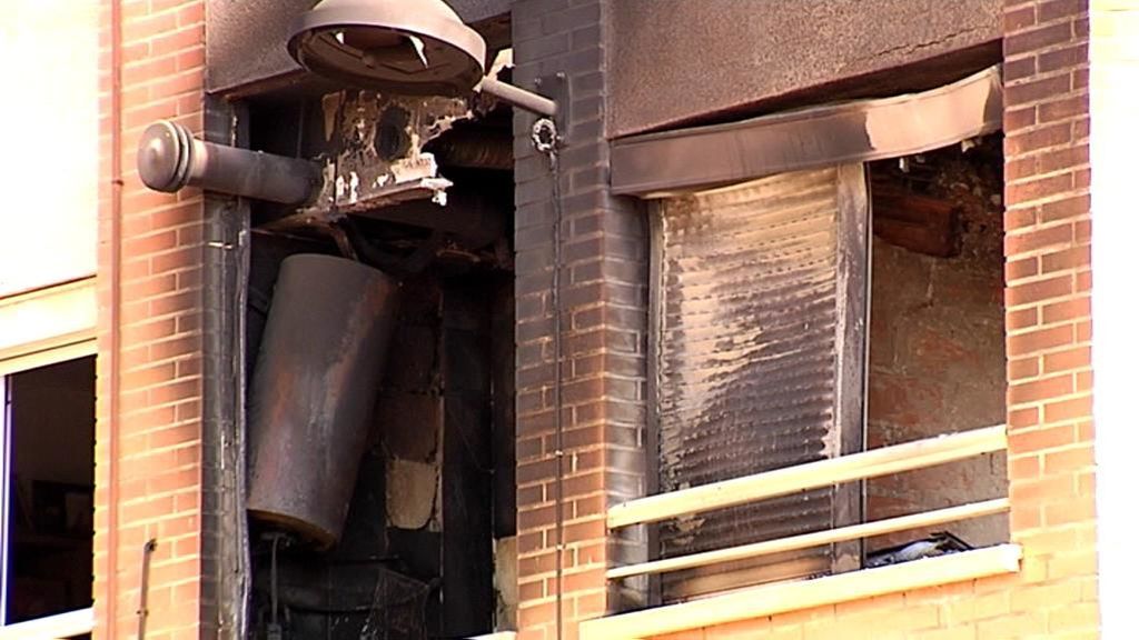 Buscan a un hombre por quemar la casa de su exmujer