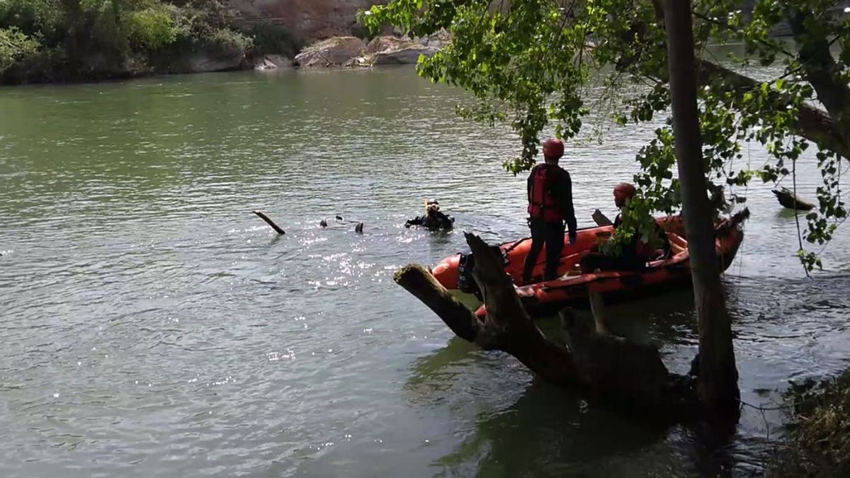 Rescatan un cadáver en el río Ebro que podría ser la persona desaparecida tras un accidente en Lodosa