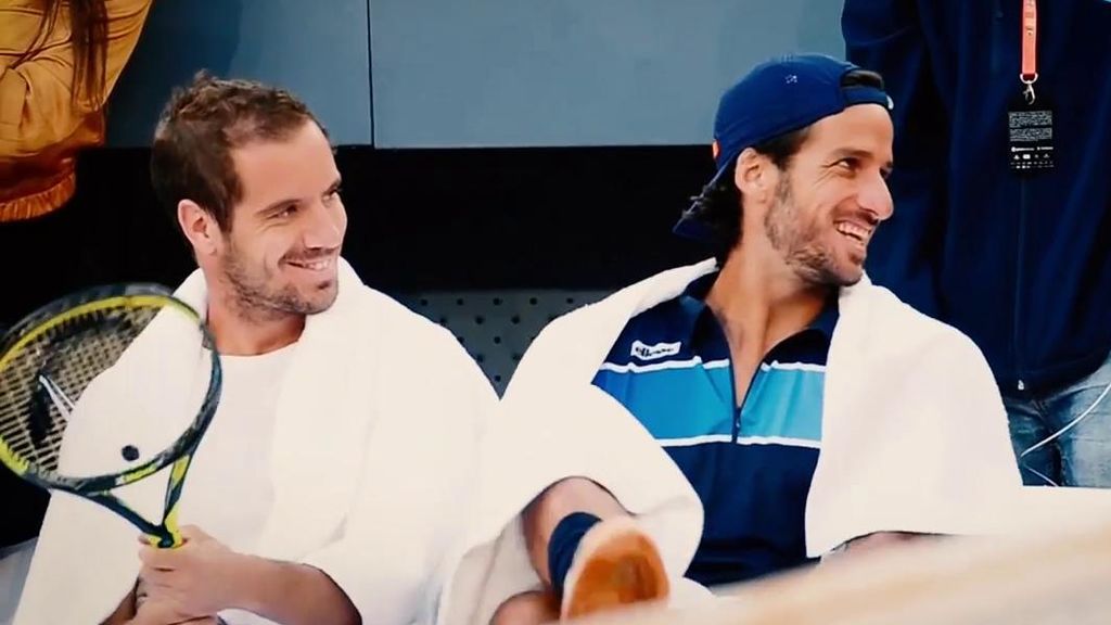 ¡Pillado! Al Feliciano más despistado "se le van los ojos" con las chicas en el Open Mutua Madrid