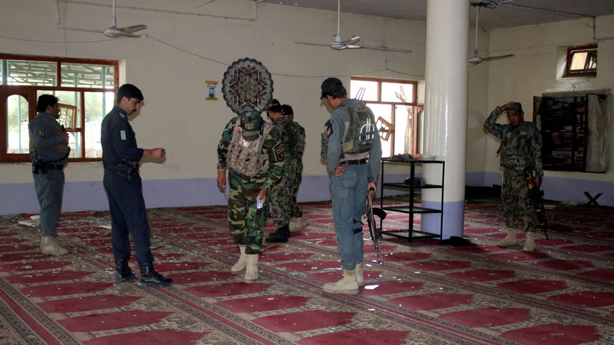 17 muertos y 33 heridos en el atentado en un centro electoral en la mezquita de Jost