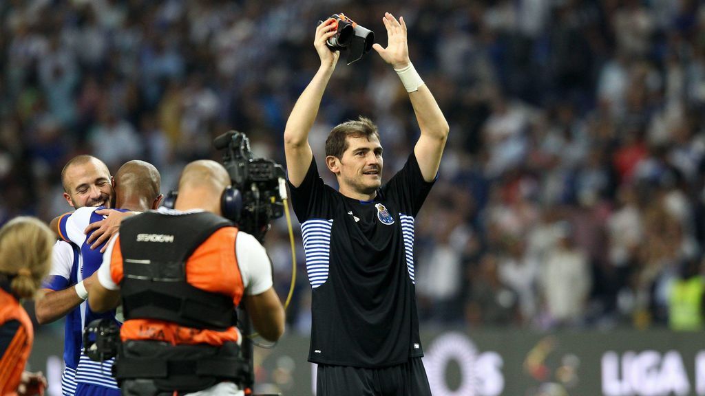 Casillas celebra su primera liga portuguesa con el Oporto