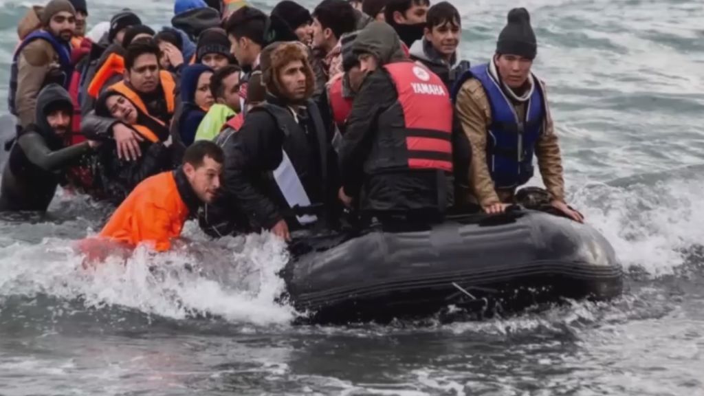 Juicio en Lesbos a tres bomberos españoles por rescatar refugiados sirios