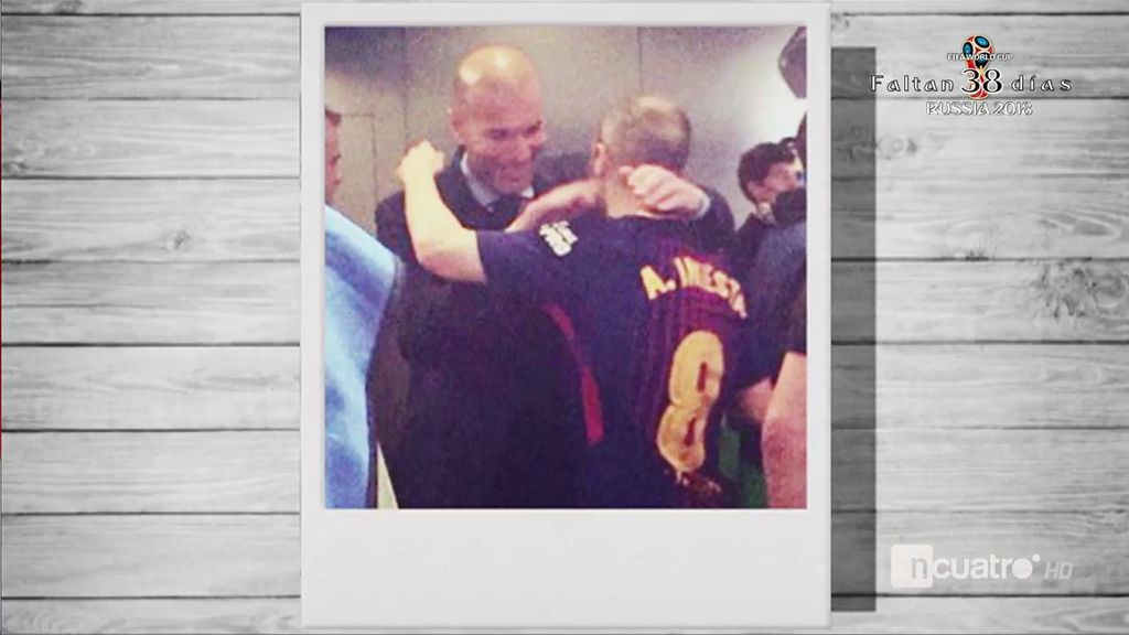 Iniesta se abrazó con Zidane y Sergio Ramos en su último Clásico