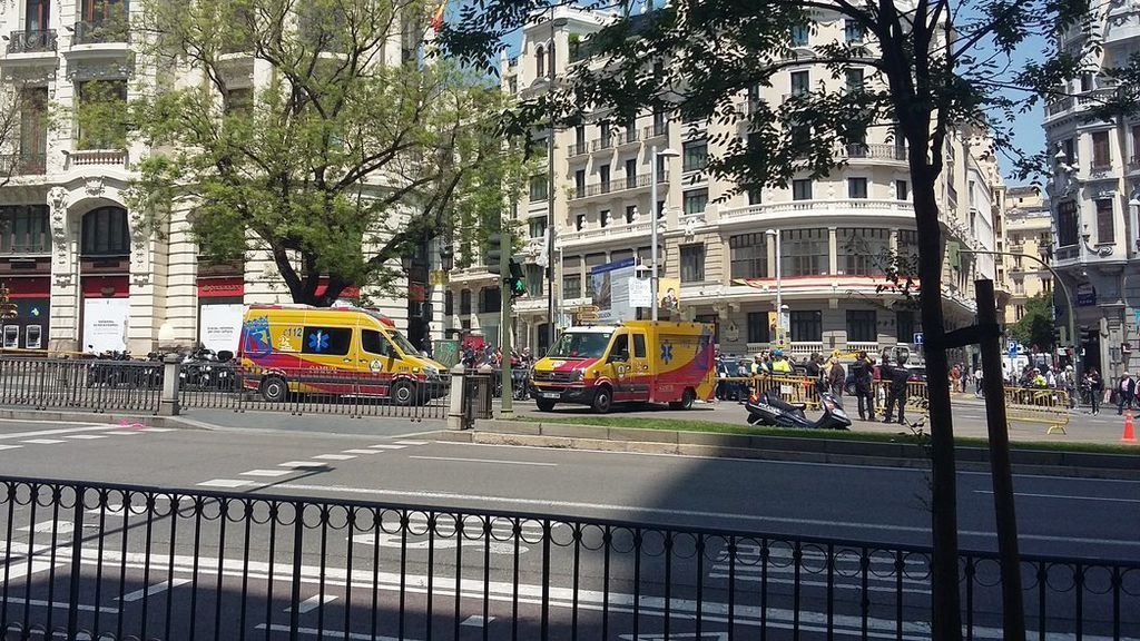 Un escape de gas "considerable" en Madrid obliga a suspender un acto de Santamaría y a desalojar varios edificios