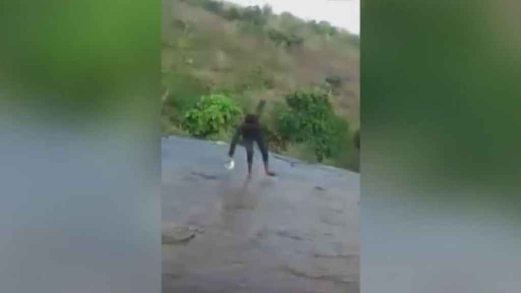 Un hombre que buscaba el selfi perfecto se despeña por una cascada de 50 metros